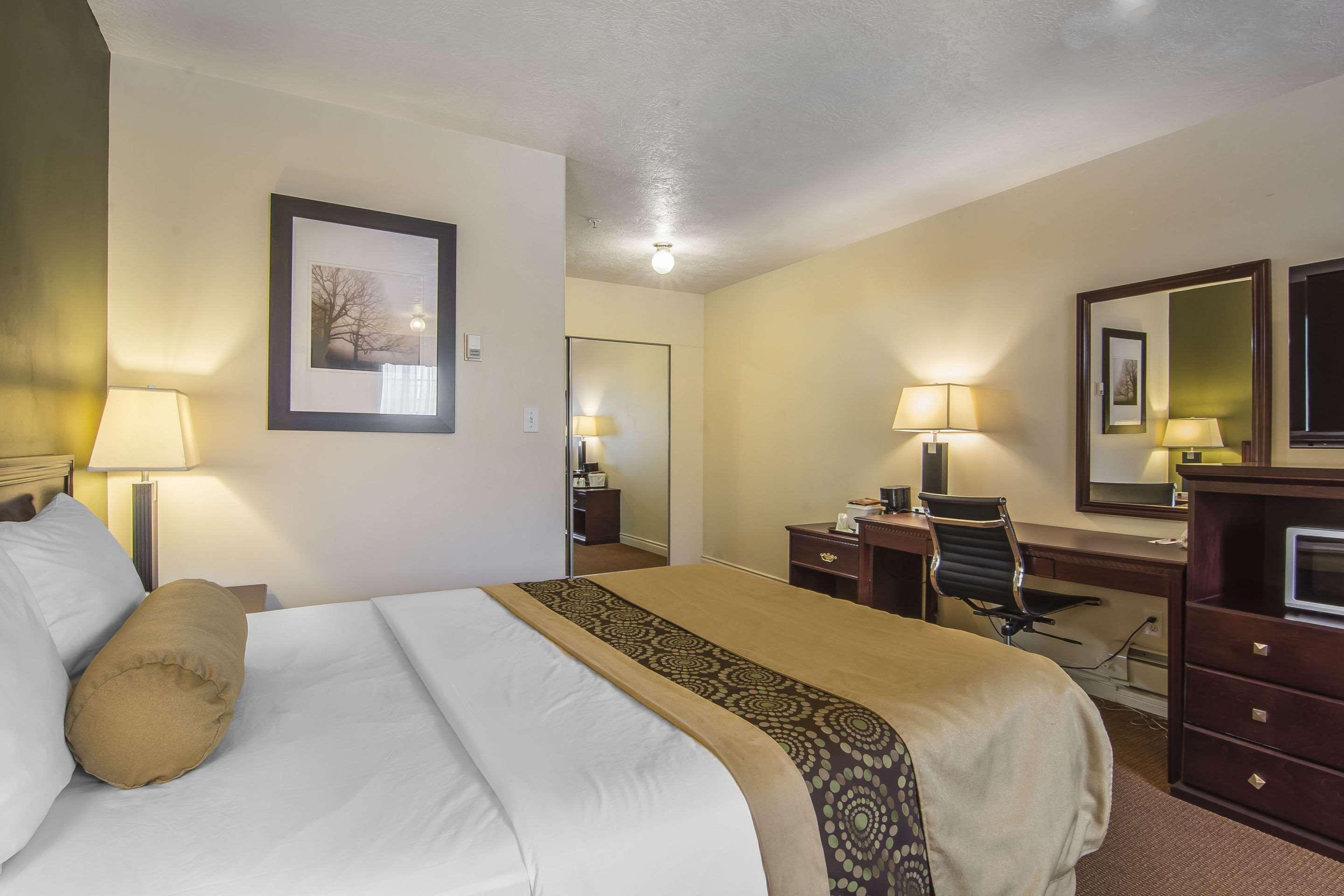 Econo Lodge Inn & Suites High Level Exteriér fotografie