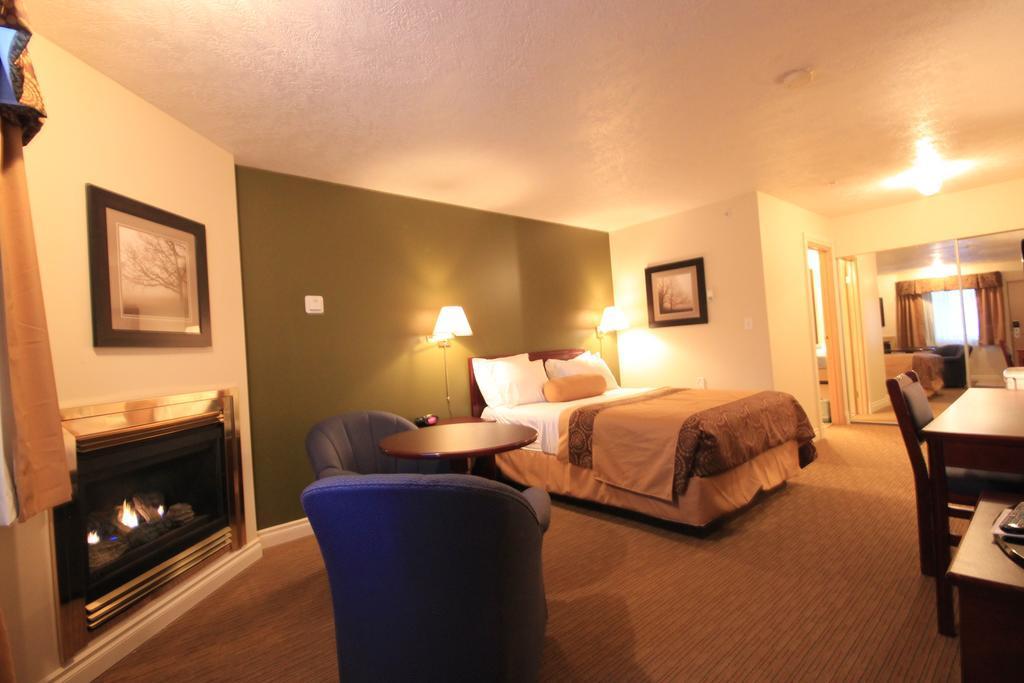 Econo Lodge Inn & Suites High Level Exteriér fotografie