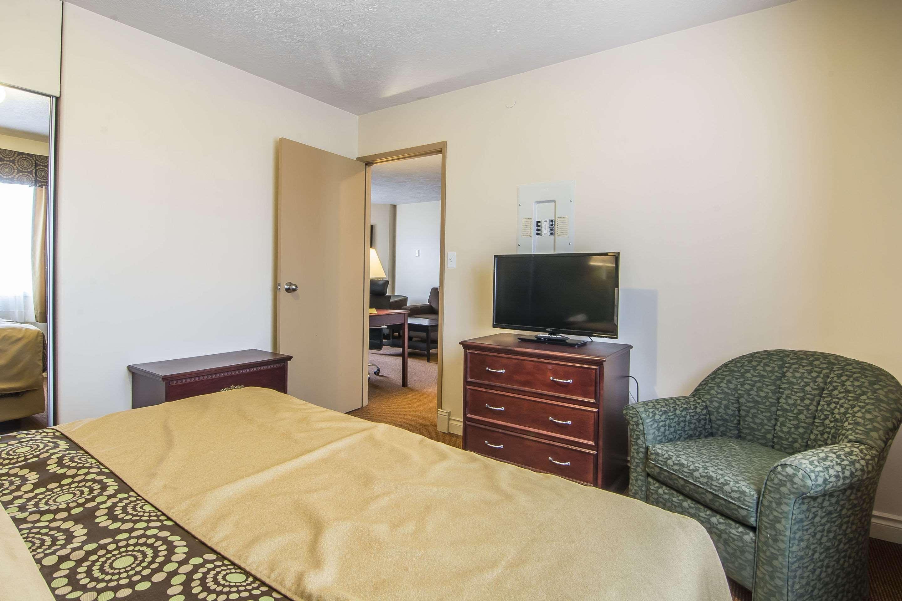 Econo Lodge Inn & Suites High Level Exteriér fotografie