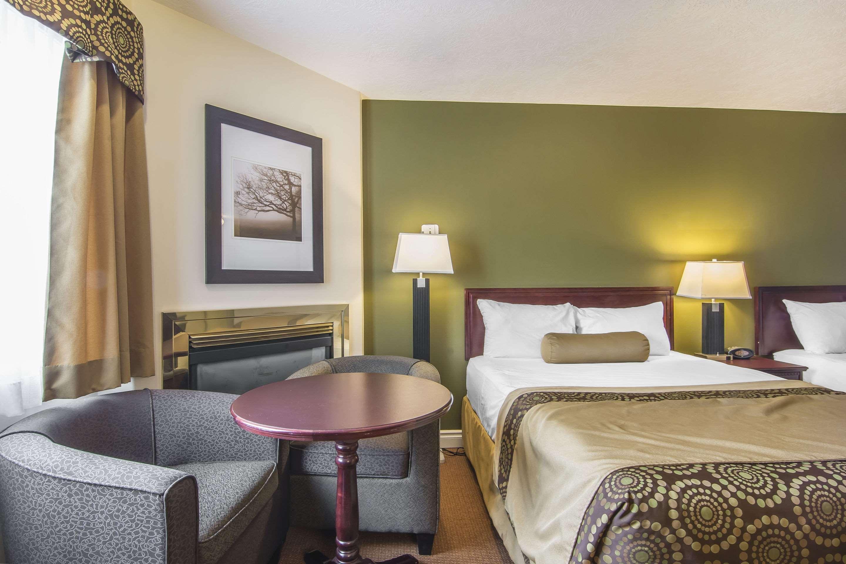 Econo Lodge Inn & Suites High Level Exteriér fotografie