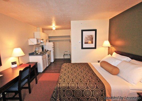 Econo Lodge Inn & Suites High Level Pokoj fotografie